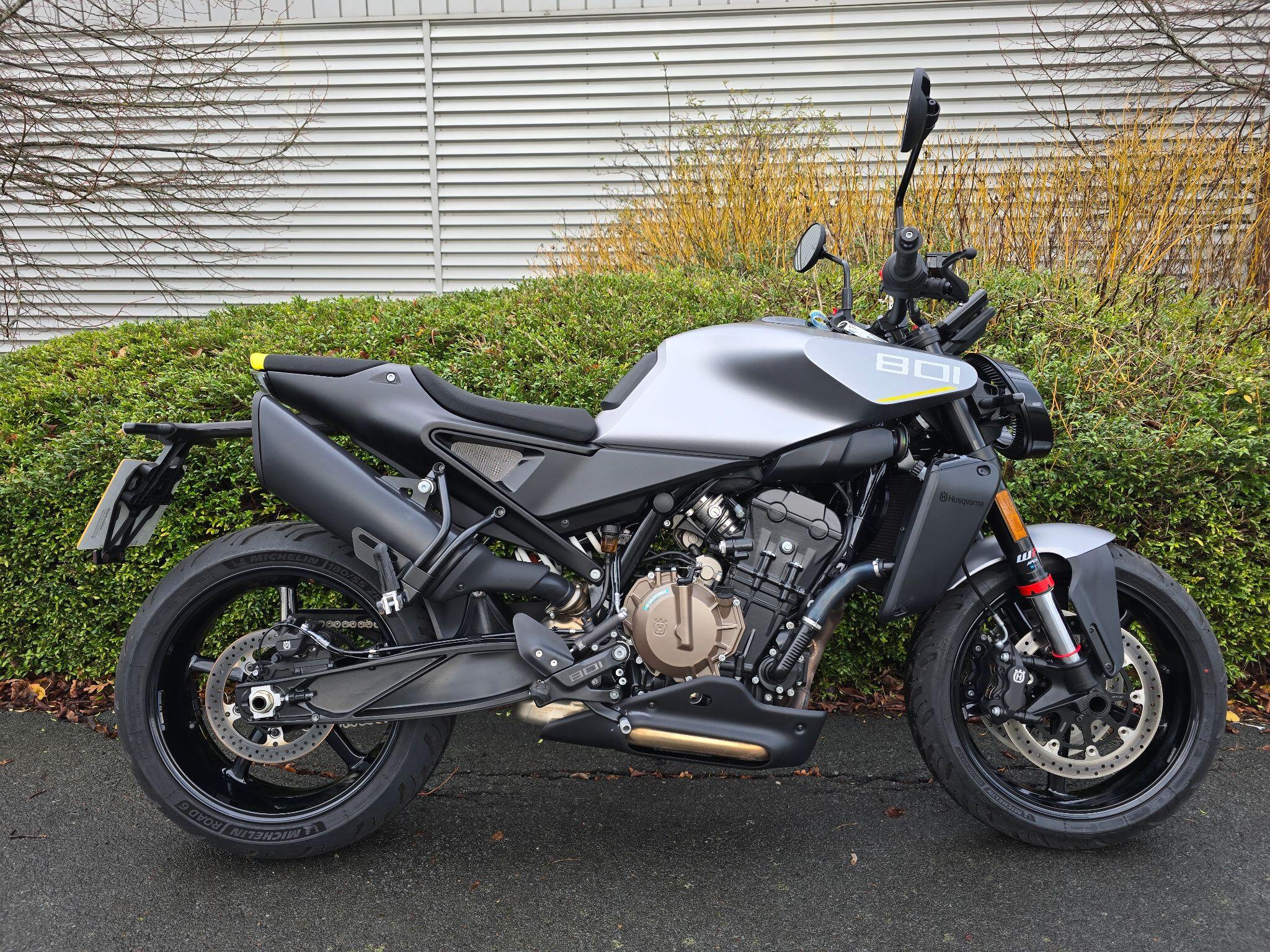 2025 25 Reg Husqvarna 801 520 X-Ring Euro 5